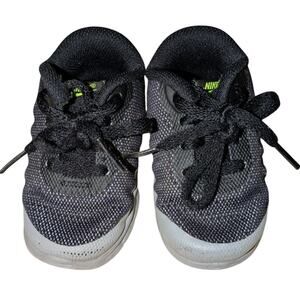 Baby Nike Air Max Invigor Sneakers Size 4